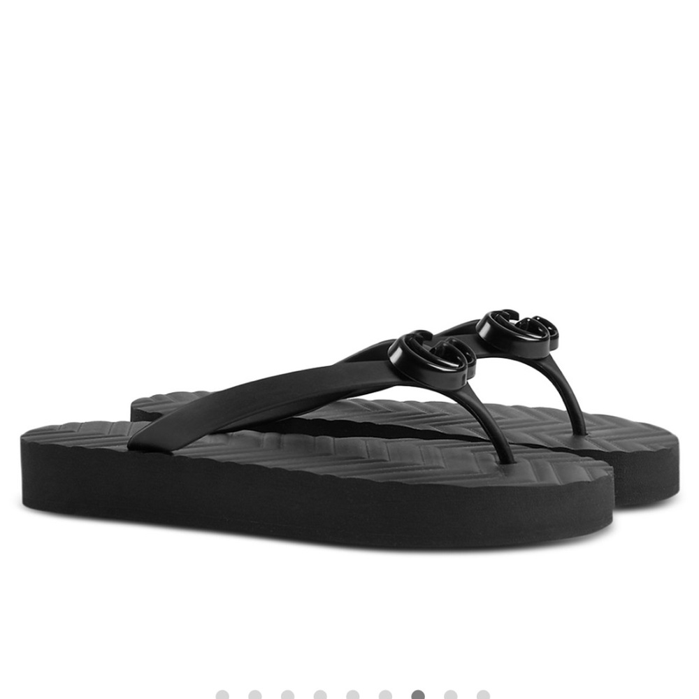 Gucci Women's Chevron Logo Thong Sandals BNIB 38 - Picture 11 of 11